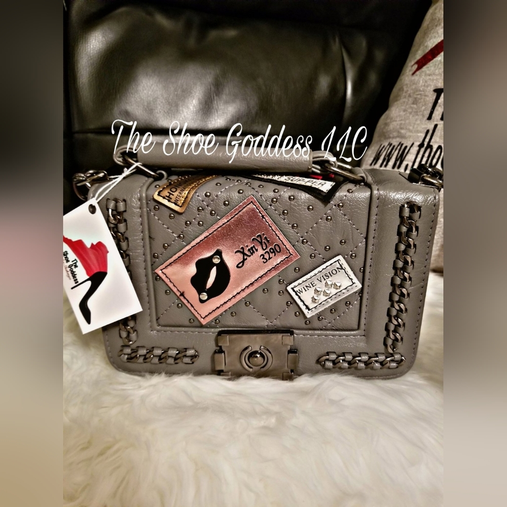 KISSY" PINK AND GRAY PURSE WITH CHAIN EXTENSION